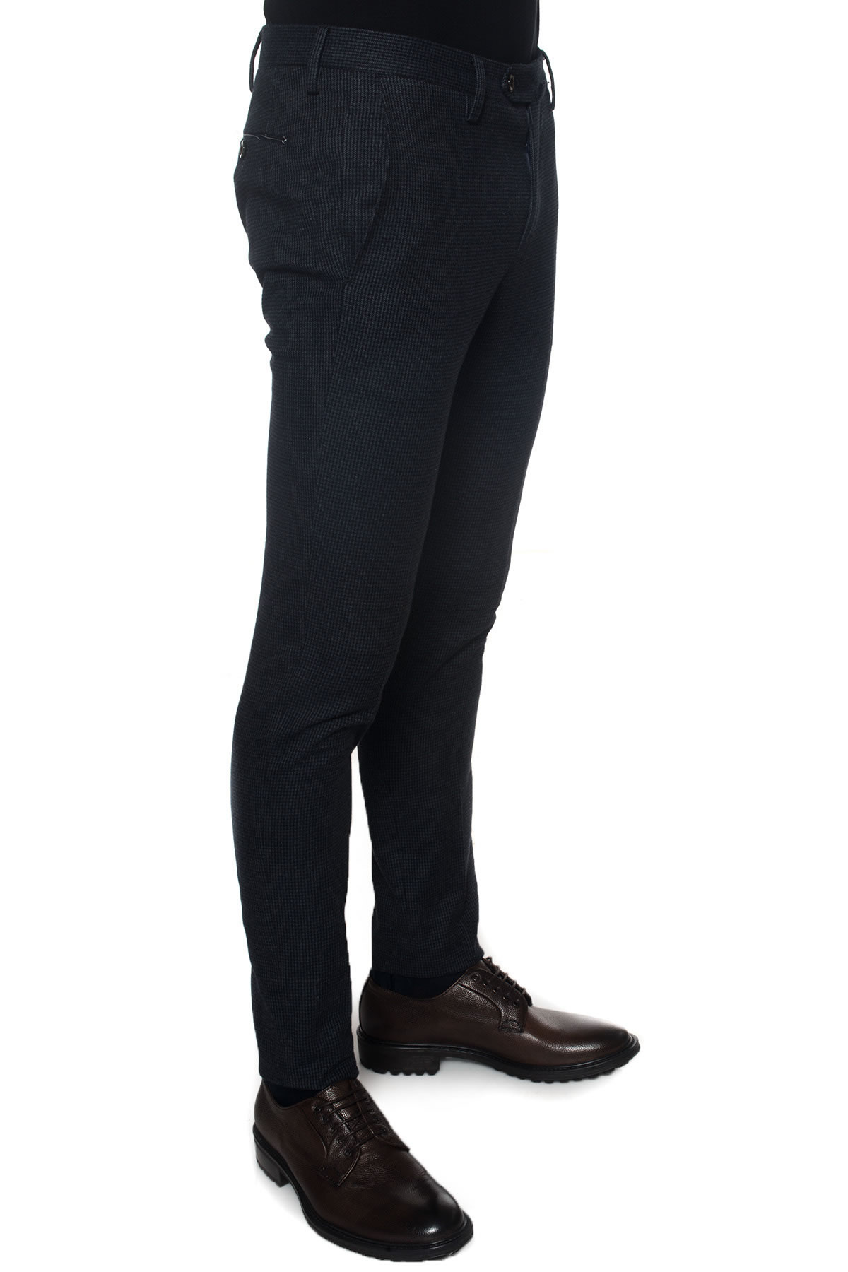  Pantalone Modello Chino 