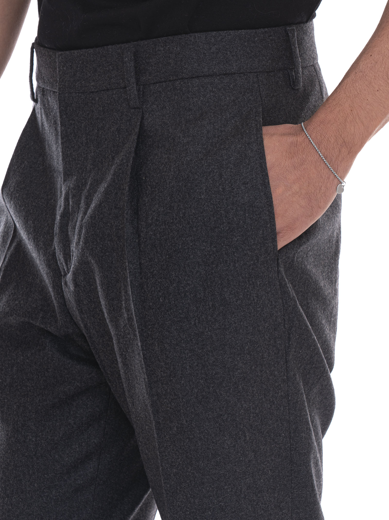  Pantalone Modello Chino  New Chino 