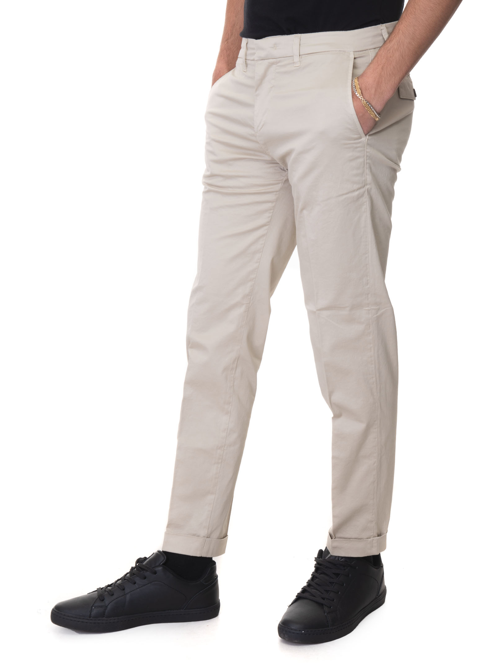  Pantalone Modello Chino 
