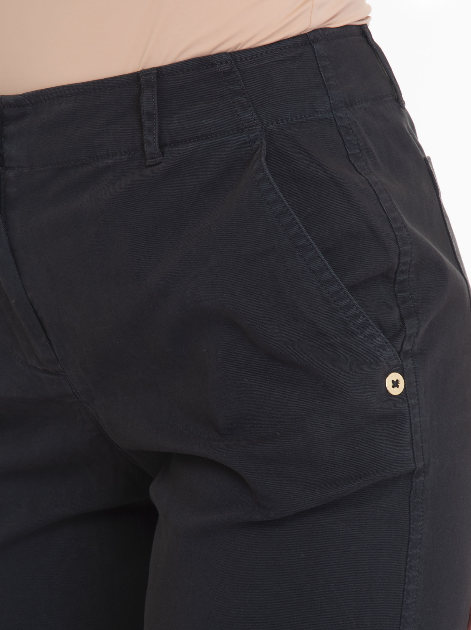  Pantalone Modello Chino 