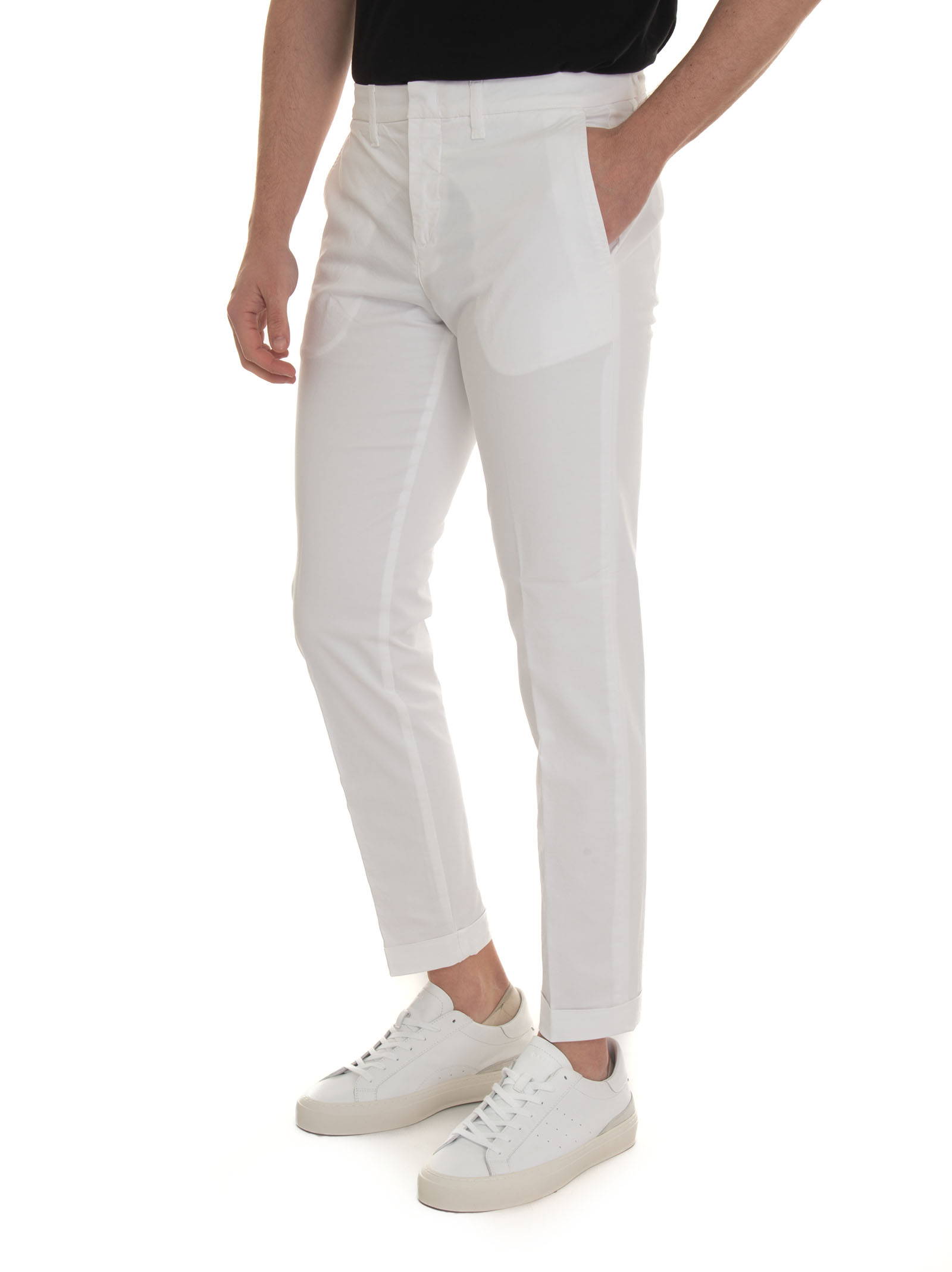  Pantalone Modello Chino 